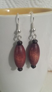 Day 214: Pendants d'oreilles "brown and black wood"